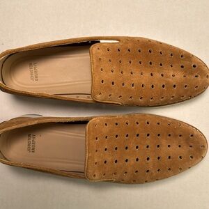 Johnston & Murphy Loafers Womens Sz 10m  Brown Penelope Perforated Suede Slip On